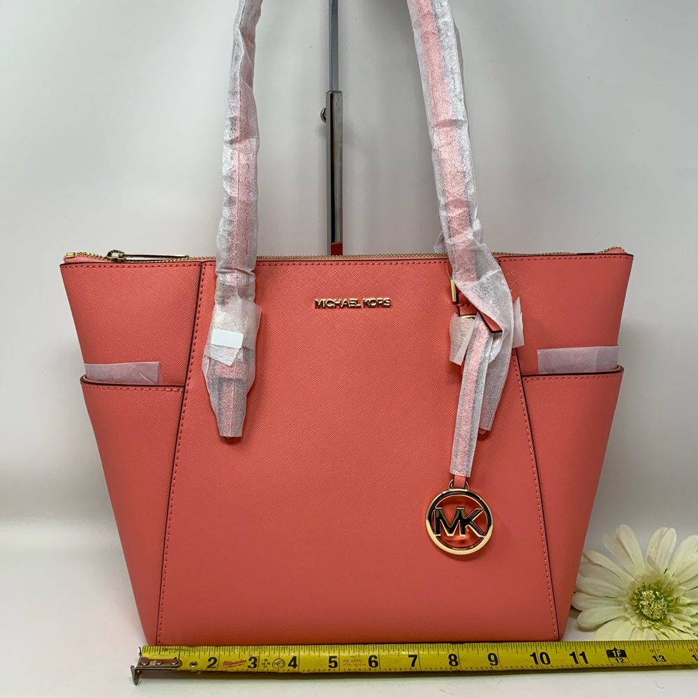 Michael Kors Charlotte Large Top Zip Tote - Picture 2 of 10